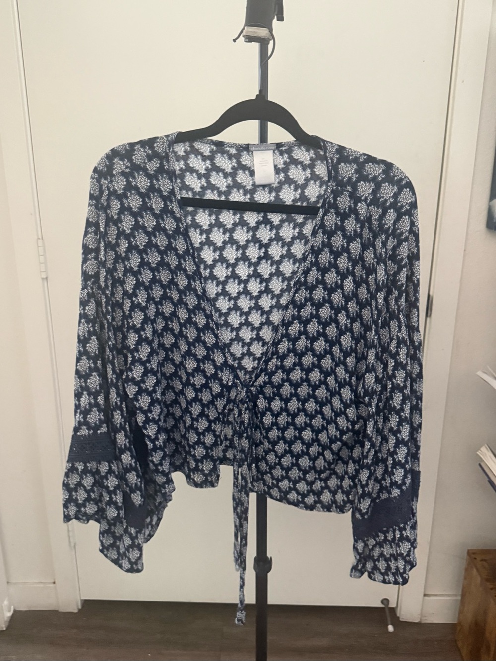 Charlotte Russe Navy and White Floral Tie-Front Blouse